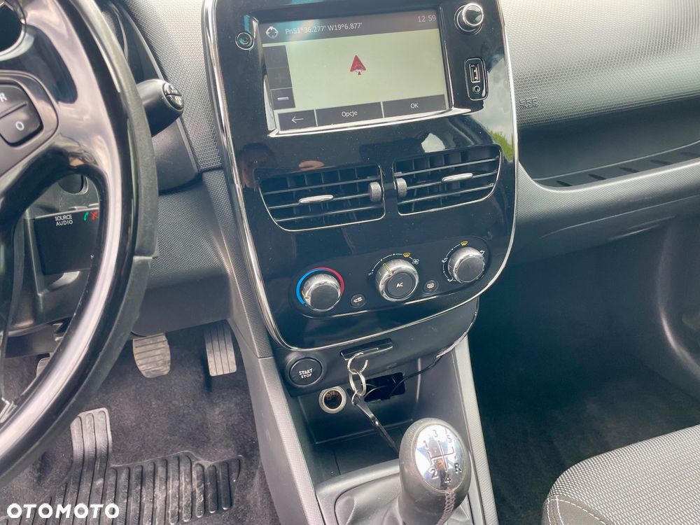 Renault Clio TCe 90 Luxe - 30