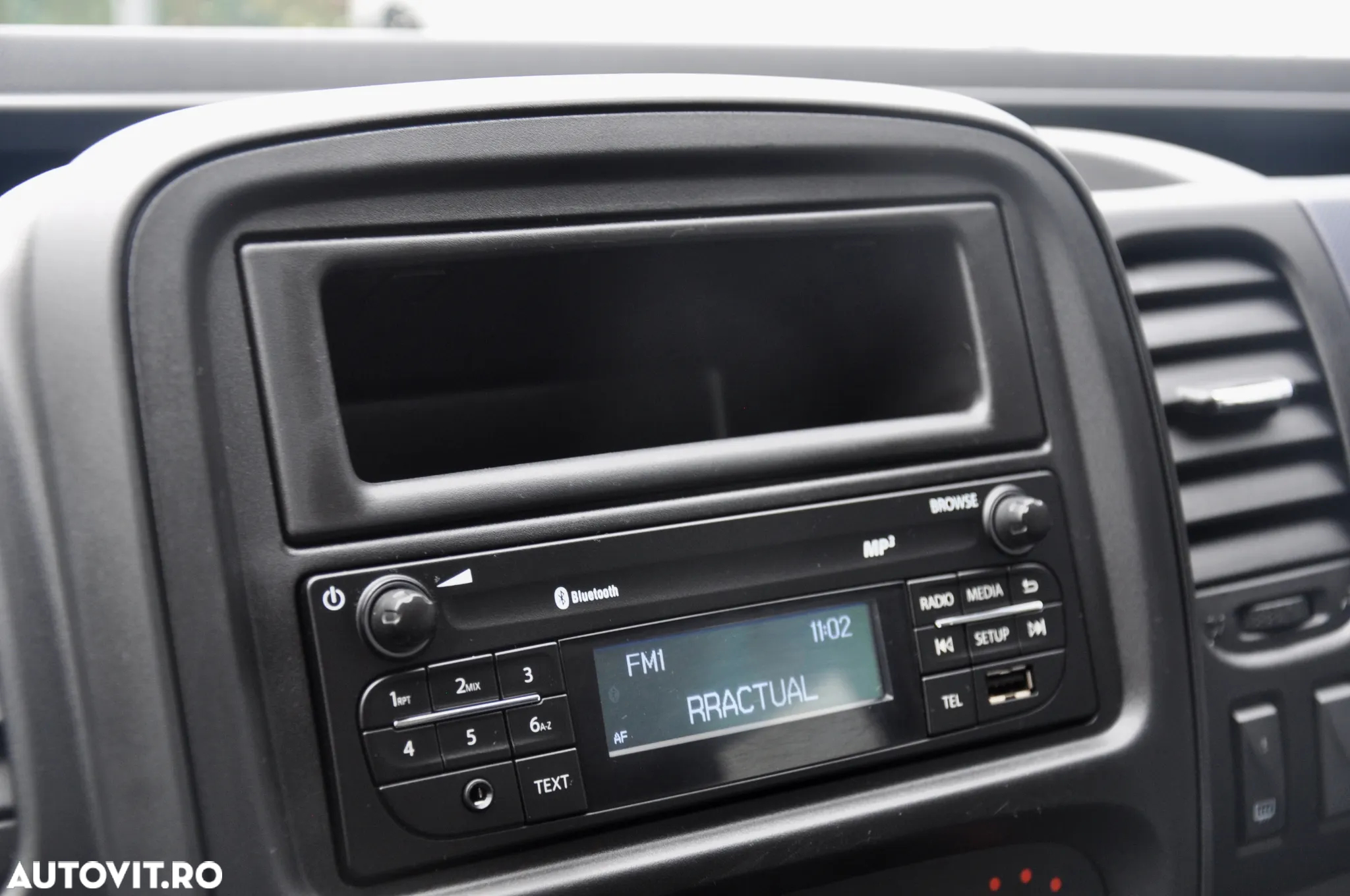 Opel Opel Vivaro Doka 5 Locuri - 18
