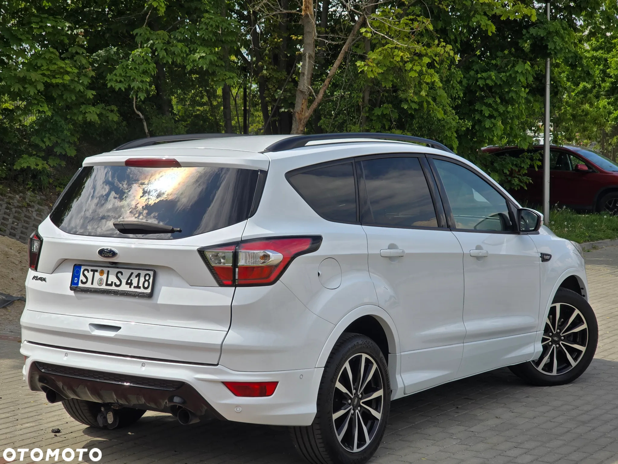 Ford Kuga 1.5 EcoBoost 2x4 ST-Line - 11