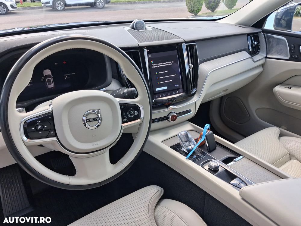 Volvo XC 60 T8 AWD AT PHEV Ultra Bright - 14