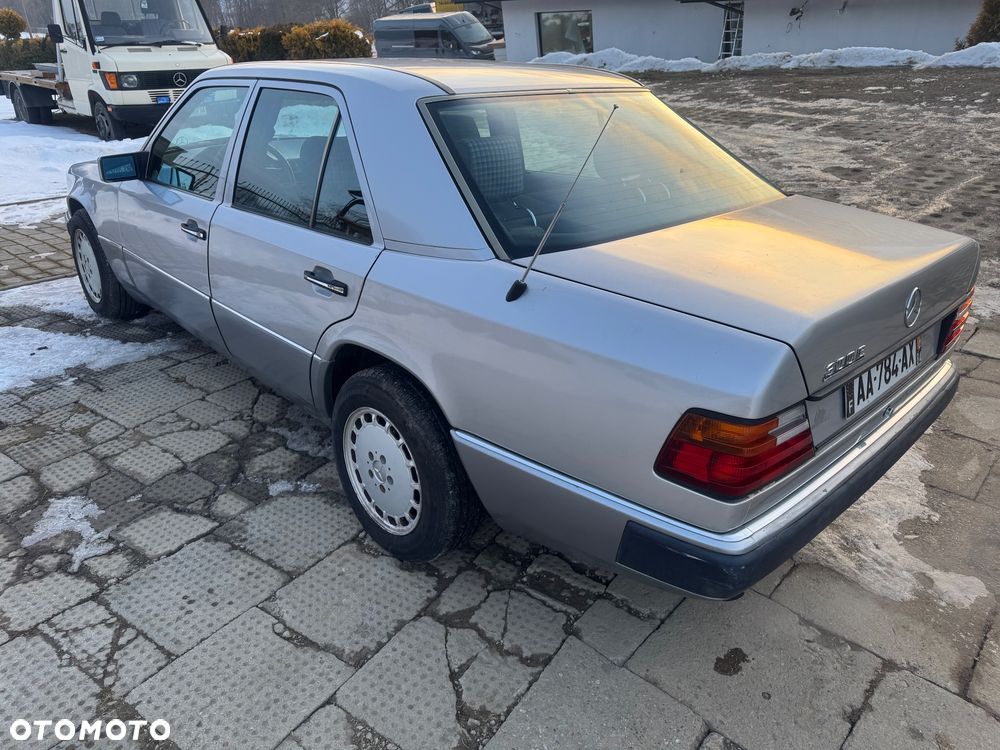 Mercedes-Benz W124 (1984-1993) - 10