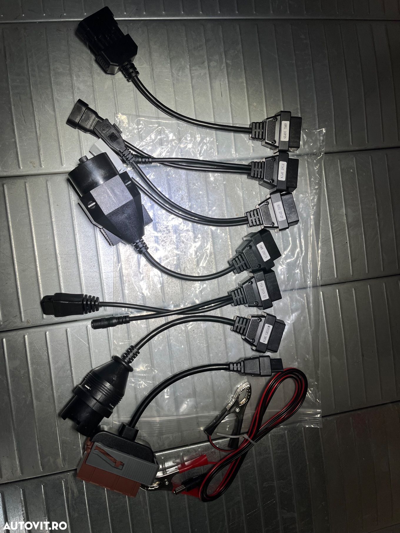 Set cabluri mufe adaptoare diagnoza tester obd2 auto camioane nou delphi vcds - 1