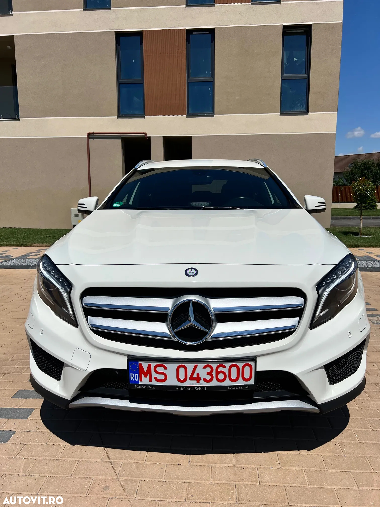 Mercedes-Benz GLA 200 7G-DCT AMG Line - 10