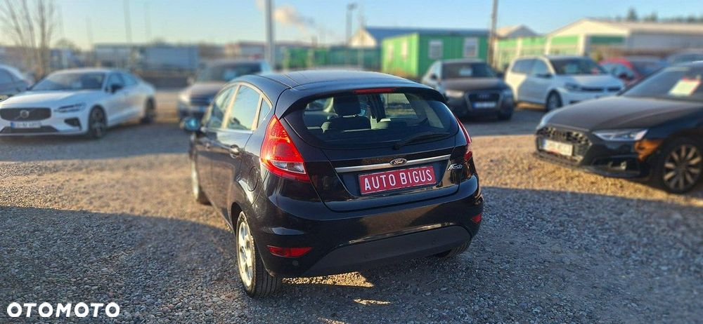 Ford Fiesta - 8