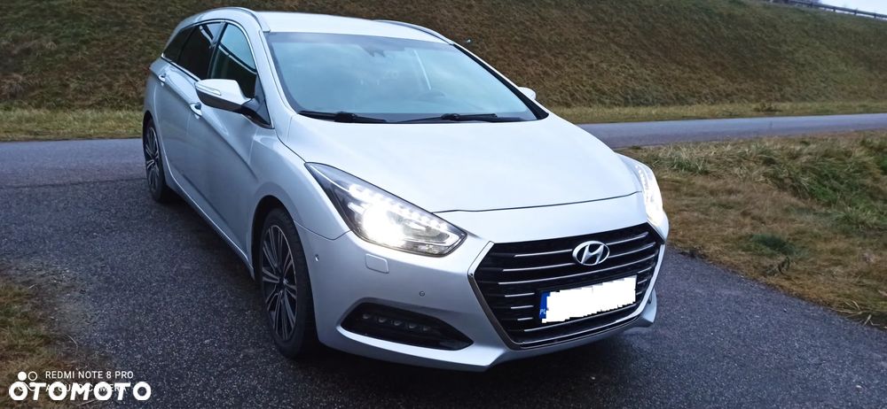 Hyundai i40 Kombi 1.7 CRDi DCT Premium - 3