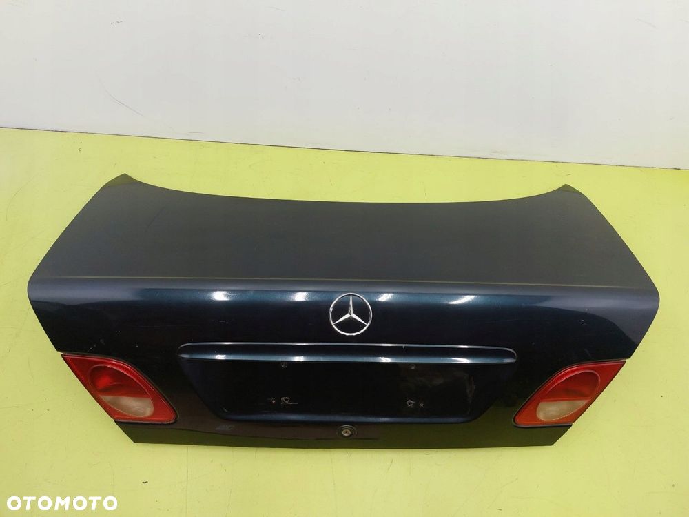 Klapa tył tylna Mercedes E-klasa W211  2002-209R SEDAN GRANATOWA LAK: 189 - 1