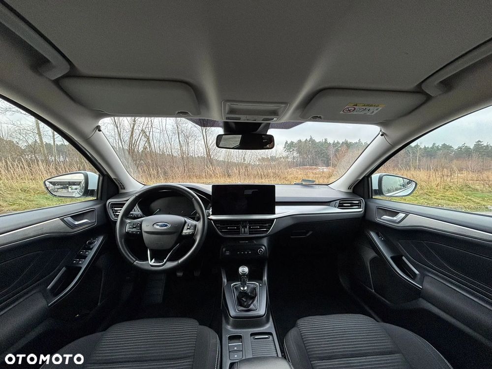 Ford Focus 1.0 EcoBoost Titanium Design - 6