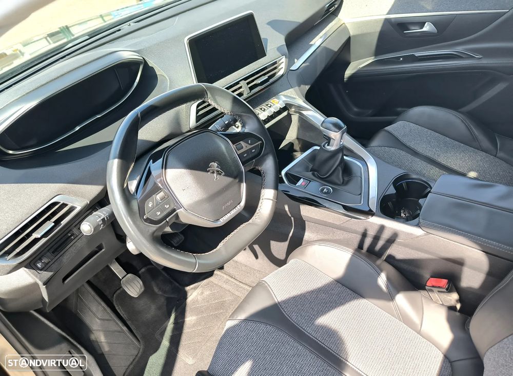 Peugeot 5008 1.5 BlueHDi Allure - 12