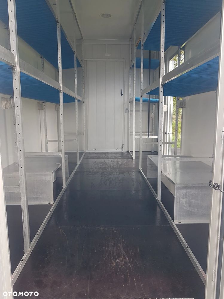 Iveco DAILY KONTENER NISKOPODŁOGOWY 4,43x2,23x2,42 SKLEP KAMPER KONIOWÓZ BAR KLIMA - 17