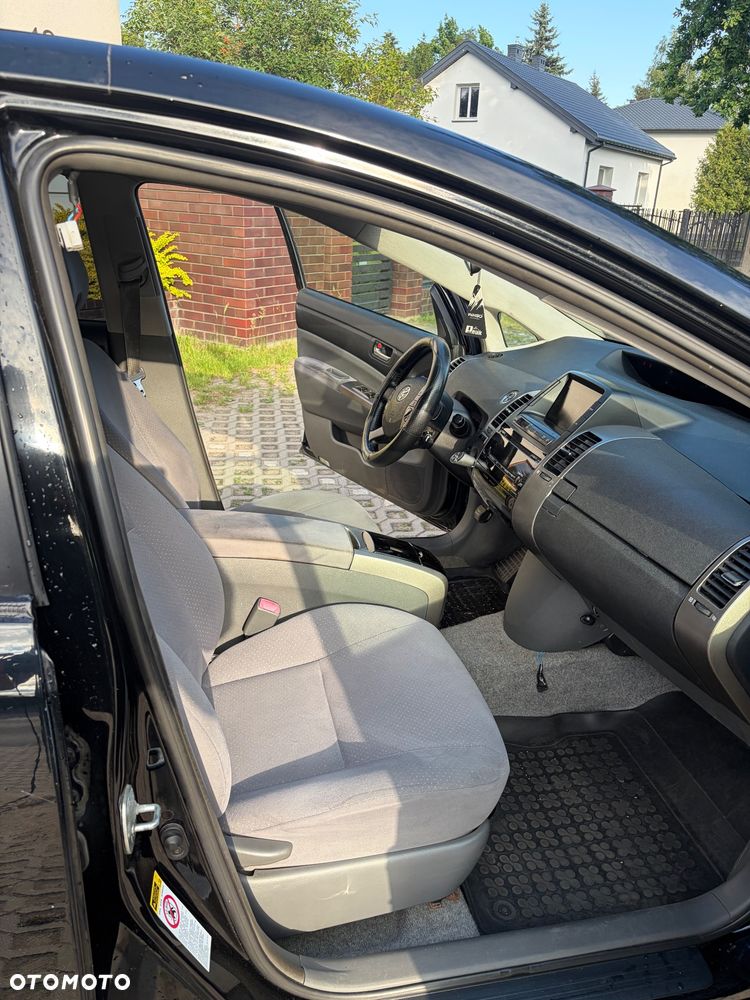 Toyota Prius 1.5 VVT-i Prestige - 18