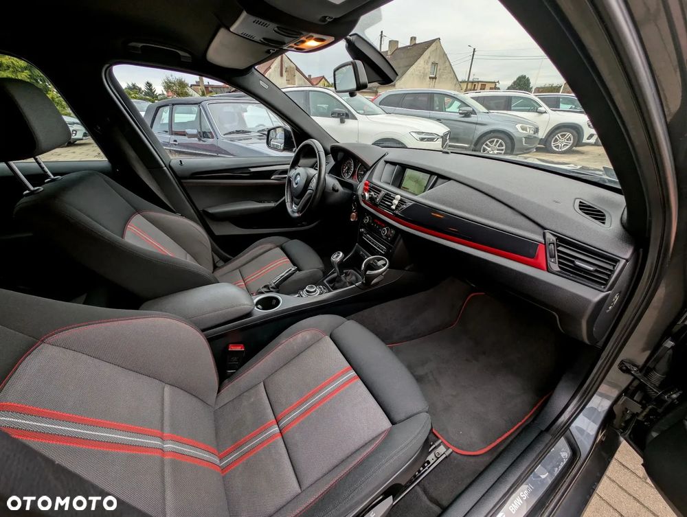 BMW X1 xDrive18d Sport Line - 32