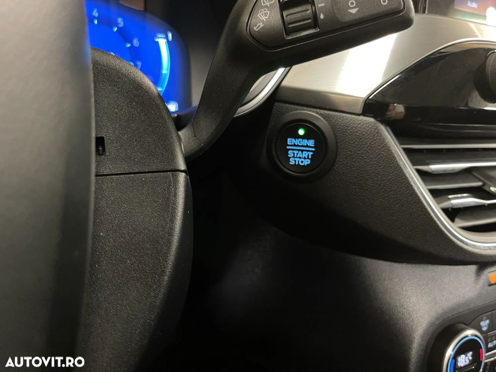 Ford Kuga 1.5 EcoBoost TITANIUM - 25