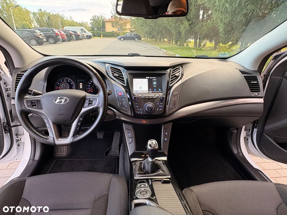 Hyundai i40 1.6 GDI Comfort + - 17