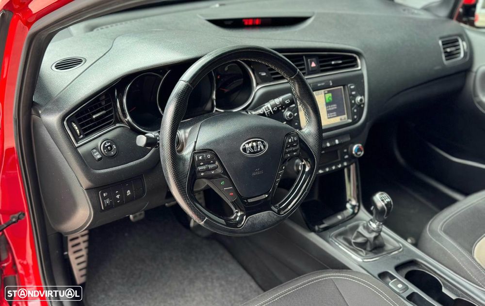 Kia Ceed 1.6 CRDi GT Line - 8