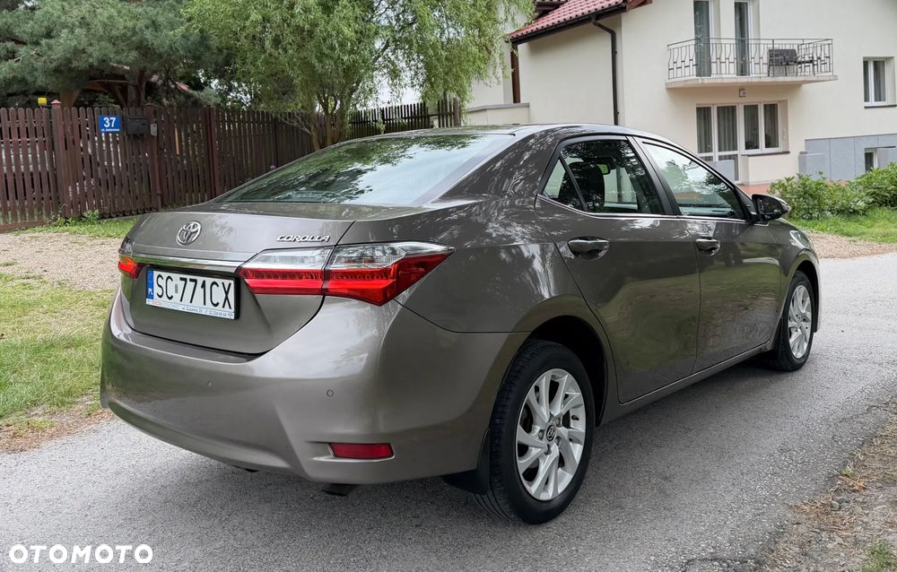 Toyota Corolla 1.6 Premium MS - 8