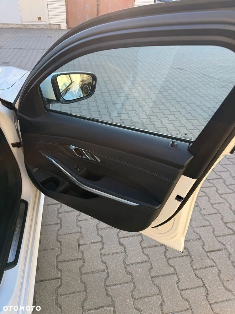 BMW Seria 3 - 14