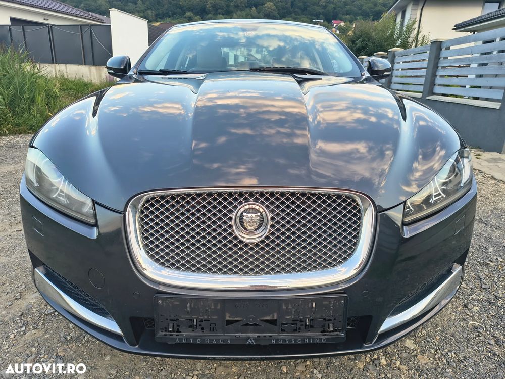 Jaguar XF 2.2D Luxury - 1