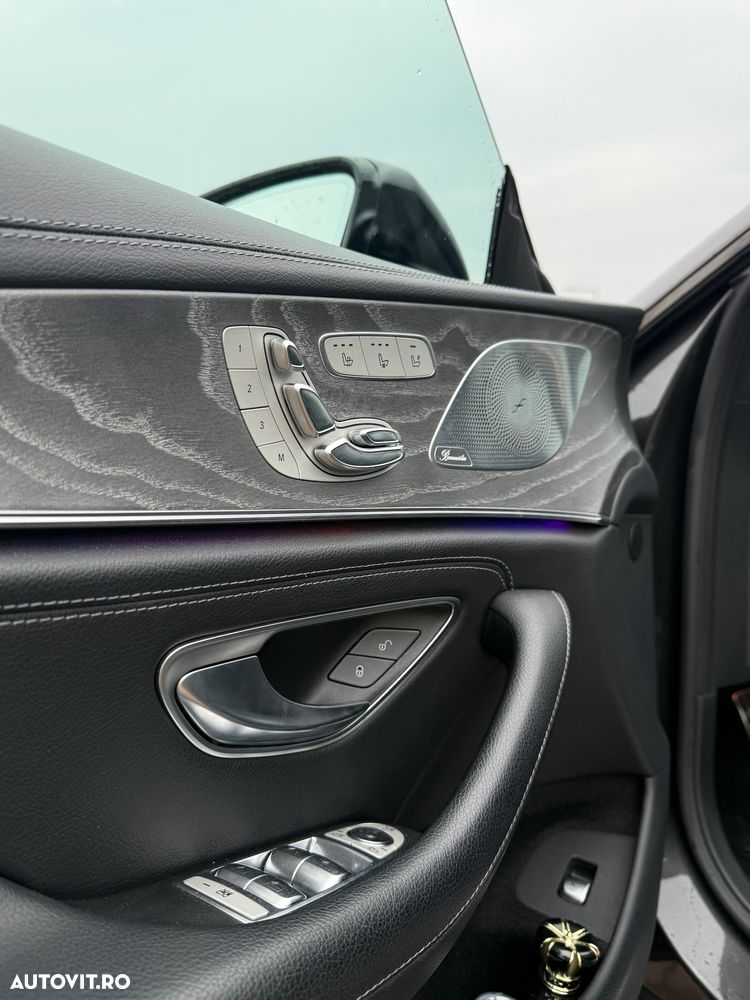 Mercedes-Benz CLS - 12