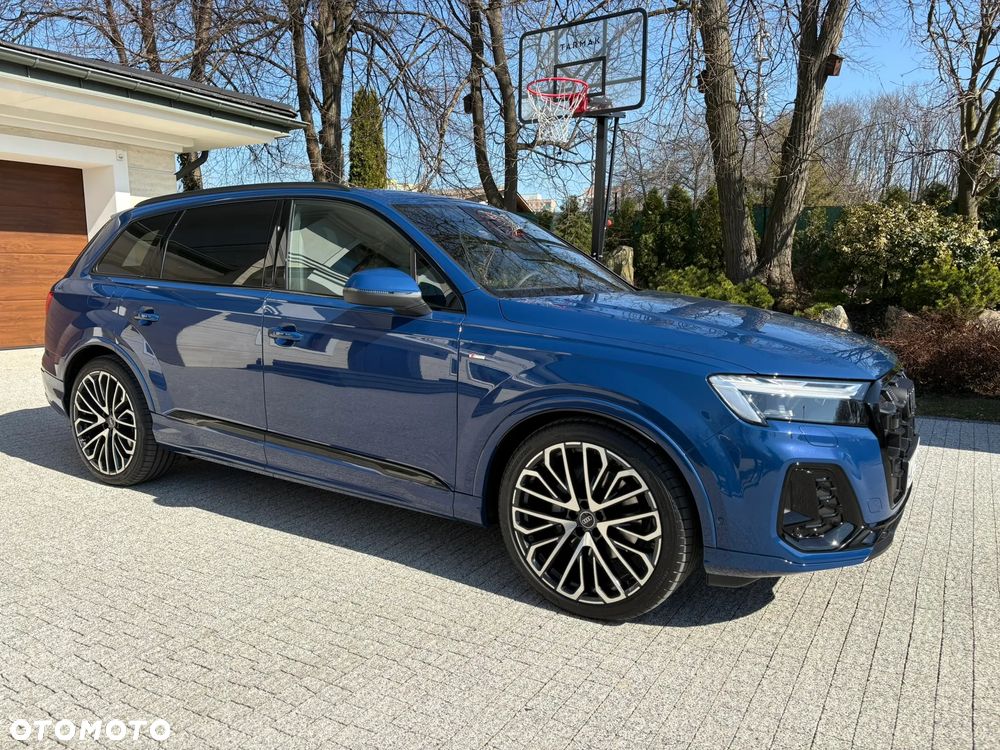 Audi Q7 - 1