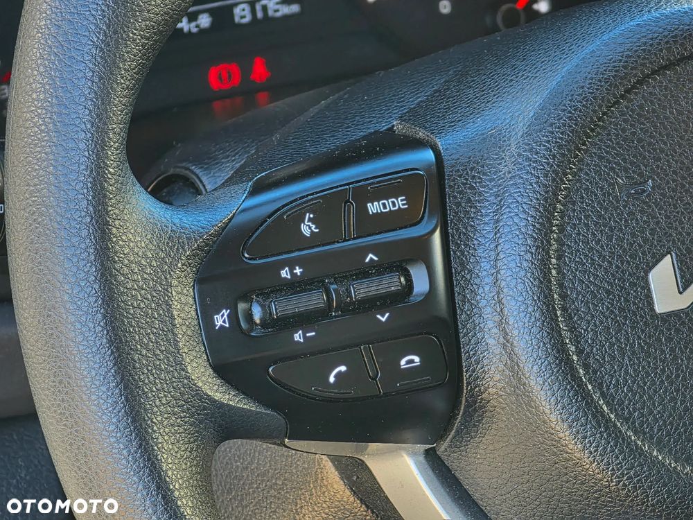 Kia Rio 1.2 L - 23