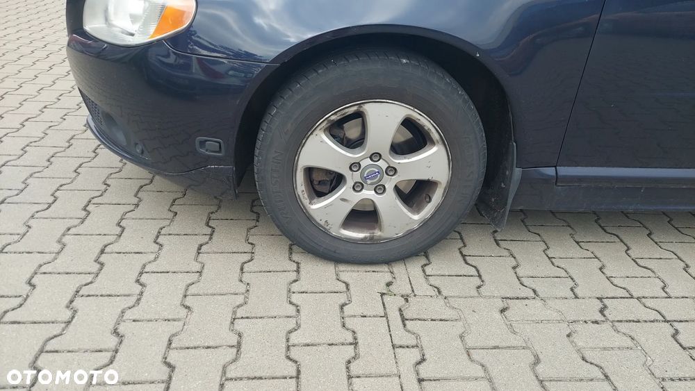 Volvo V70 2.0 Momentum - 16