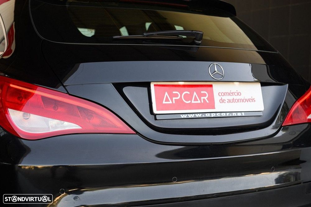Mercedes-Benz CLA 180 d Shooting Brake Urban - 13
