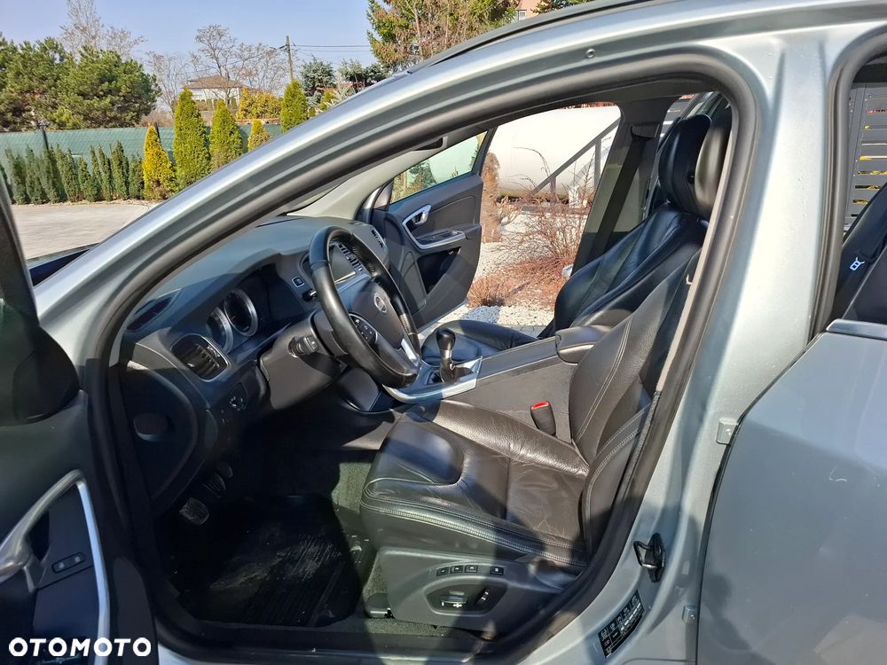 Volvo V60 D3 Edition - 30