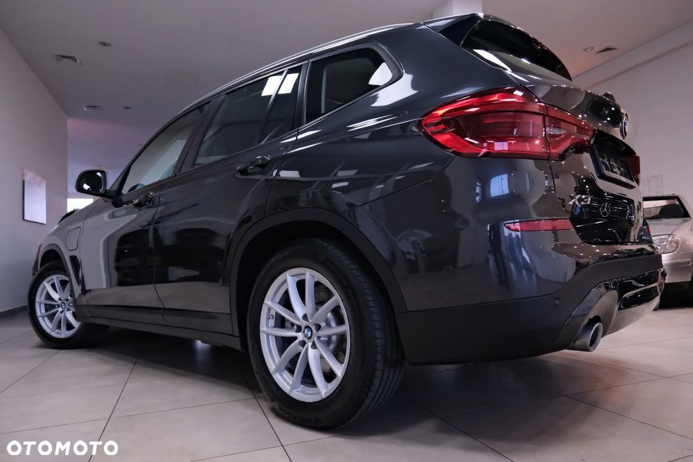 BMW X3 xDrive30e Luxury Line - 10