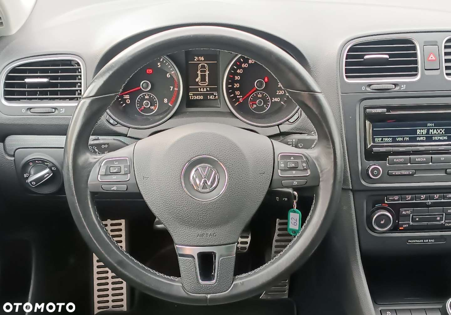 Volkswagen Golf - 24