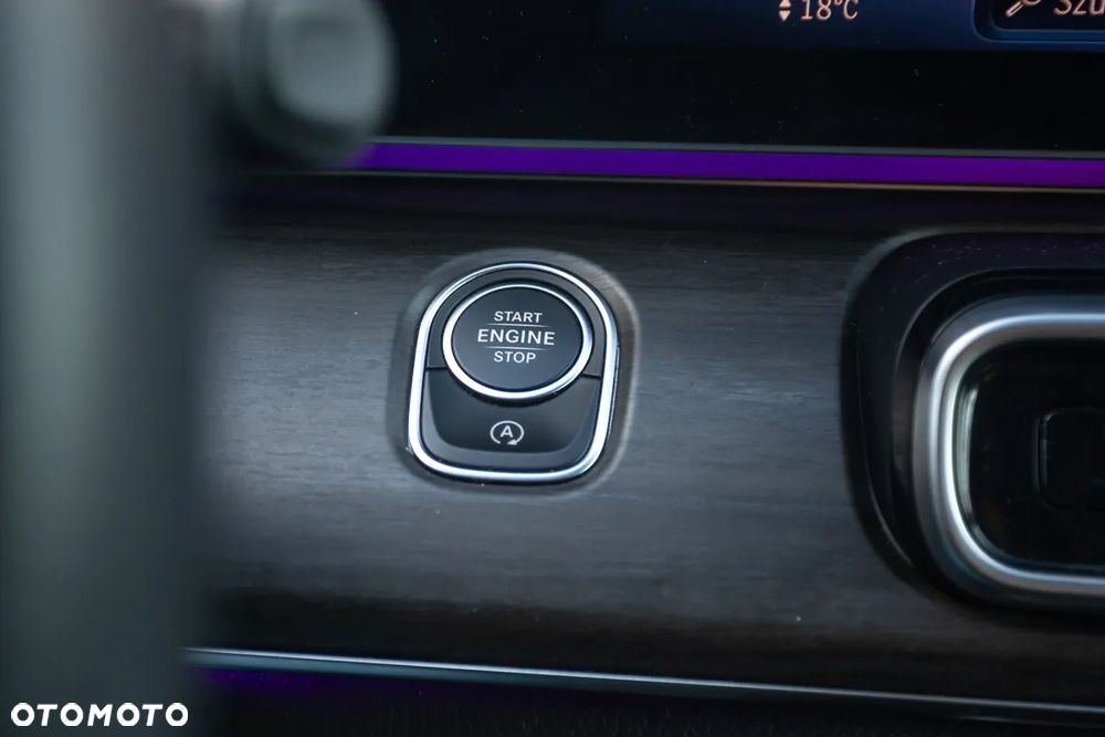 Mercedes-Benz Klasa V 250 d extralang 9G-TRONIC Avantgarde - 32