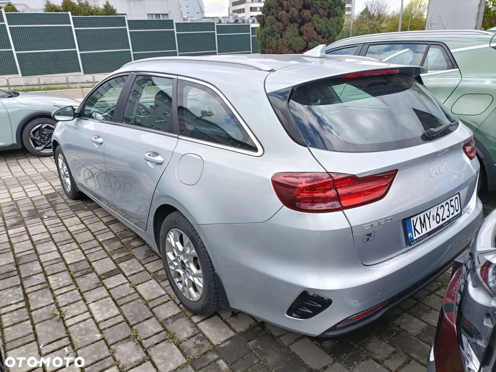 Kia Ceed 1.5 T-GDI M - 4