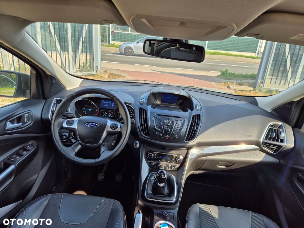 Ford Kuga 2.0 TDCi 4x4 Titanium - 15