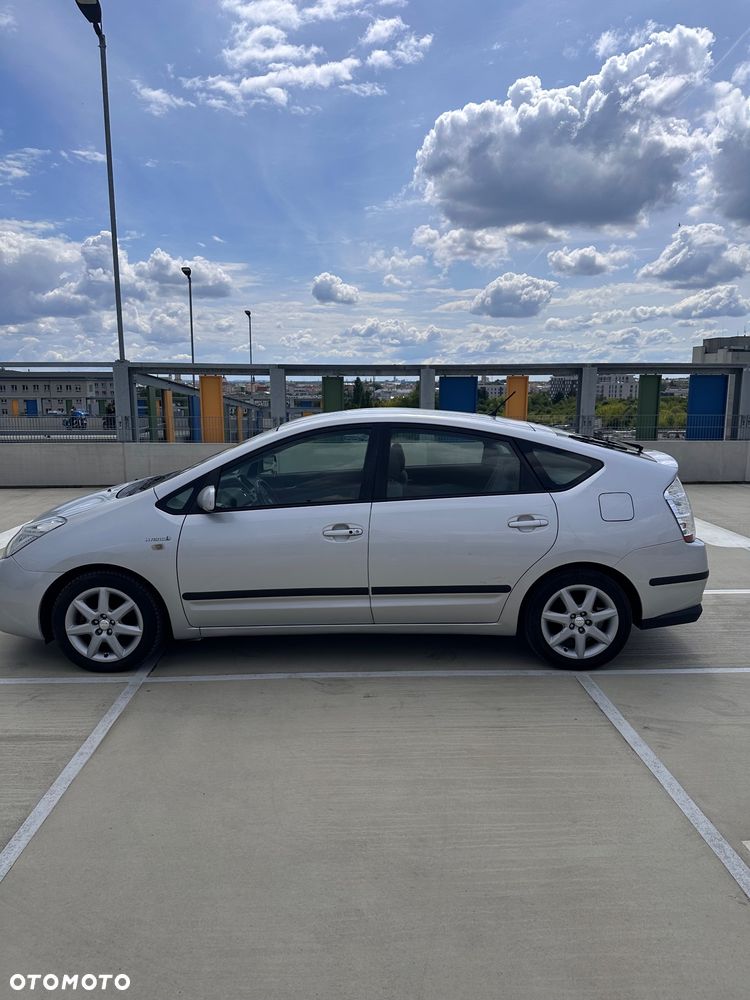 Toyota Prius 1.5 VVT-i Sol (nav) - 8
