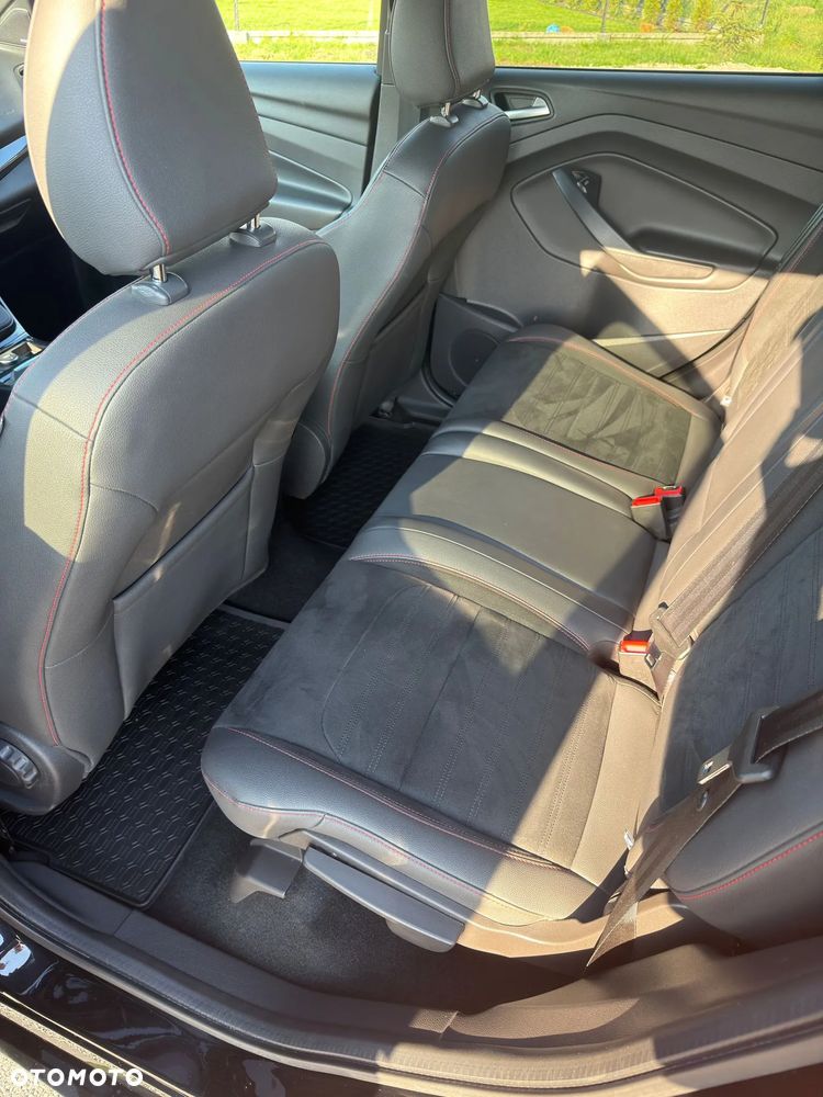 Ford Kuga 2.0 TDCi 4x4 ST-Line - 9