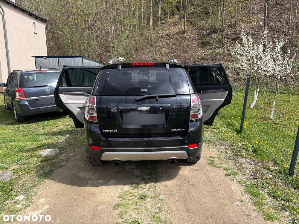 Chevrolet Captiva 2.2 d LT+ - 11