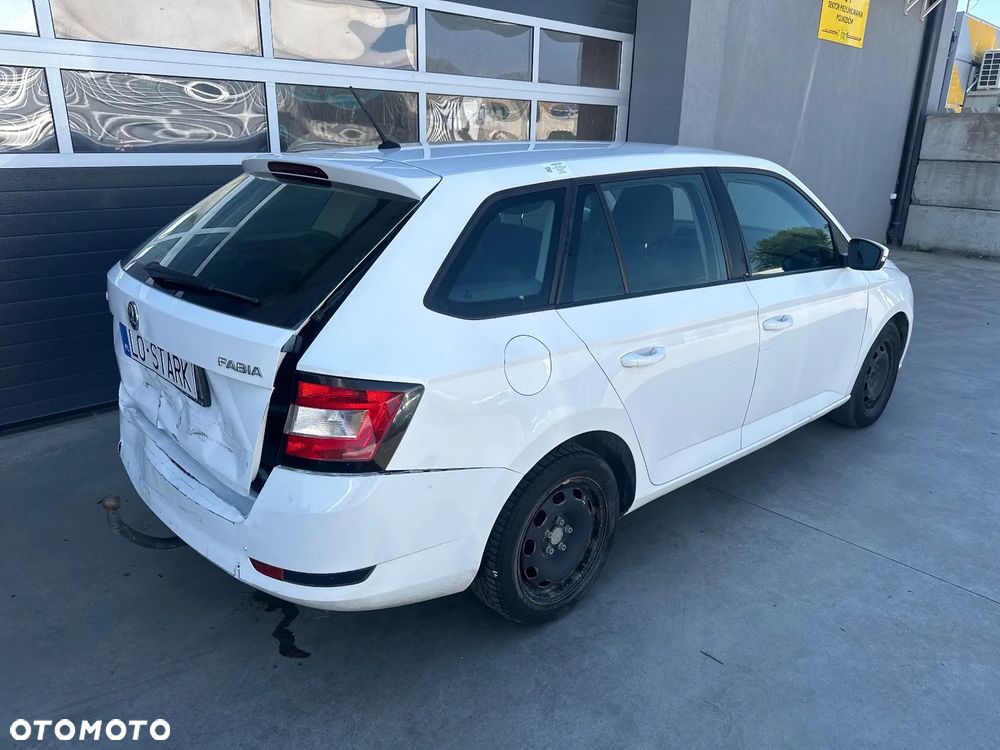 Skoda Fabia 1.0 TSI Active - 3