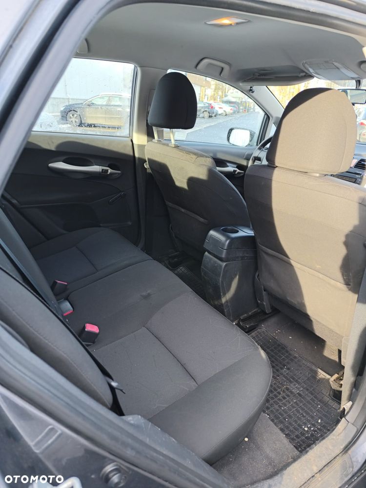 Toyota Auris 1.6 VVT-i Terra - 15