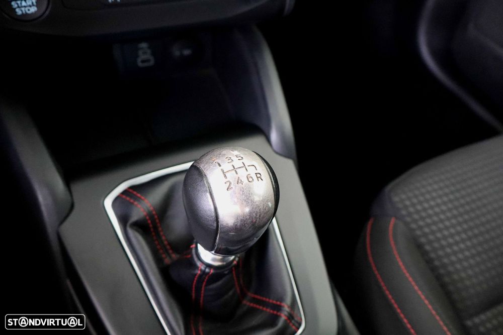 Ford Focus SW 1.0 EcoBoost MHEV ST-Line - 30