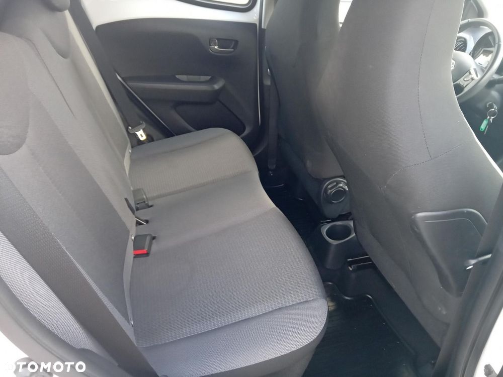 Toyota Aygo - 12