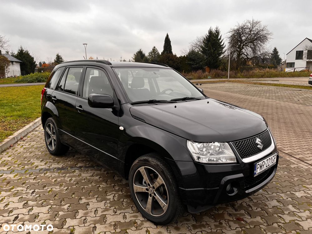 Suzuki Grand Vitara 2.0 - 1