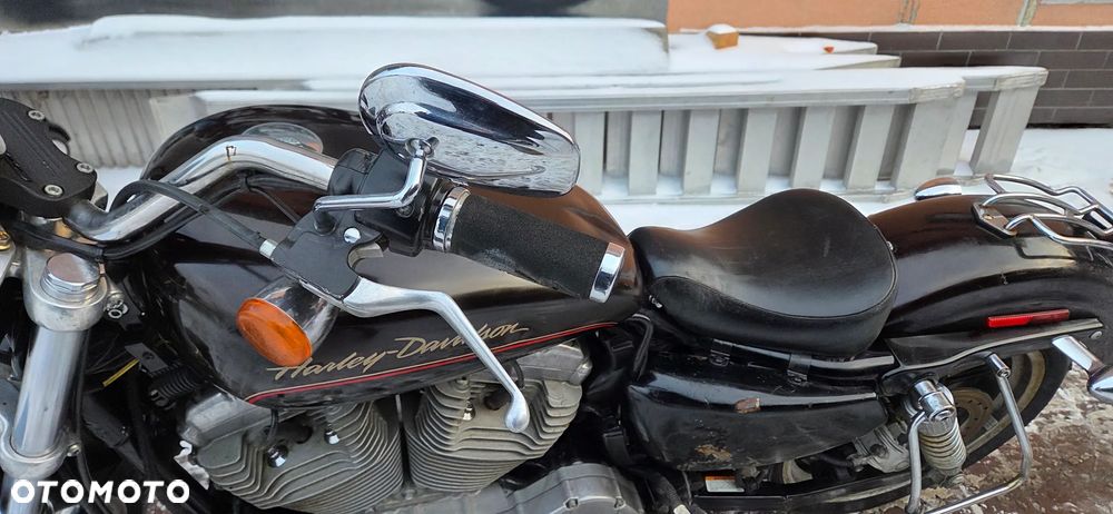 Harley-Davidson Sportster Custom 883C - 33