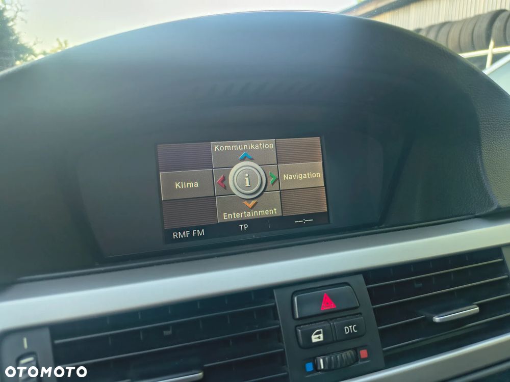 BMW Seria 3 320d Edition Sport - 28