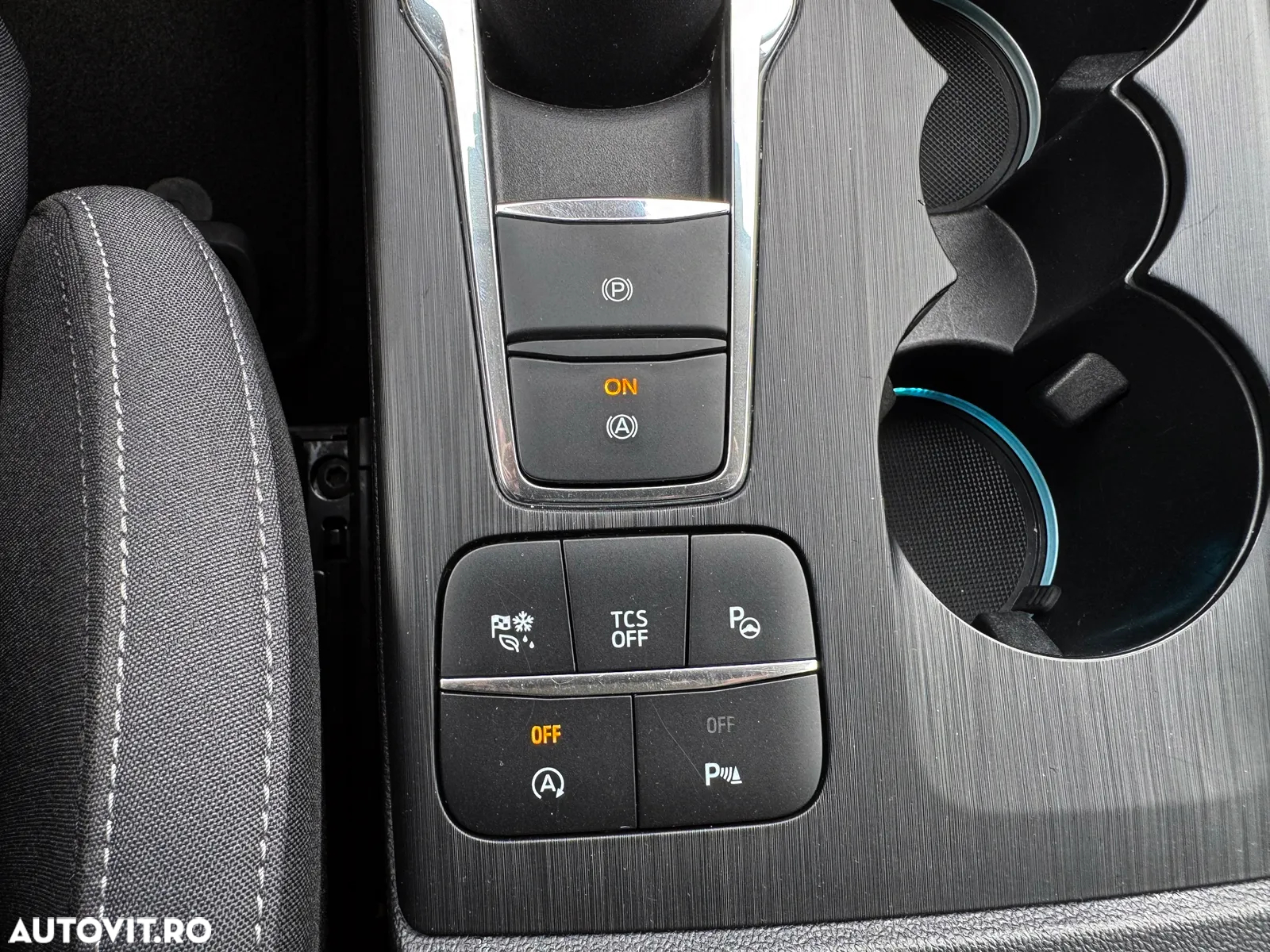 Ford Focus 2.0 EcoBlue Start-Stopp-System Aut. TITANIUM - 20