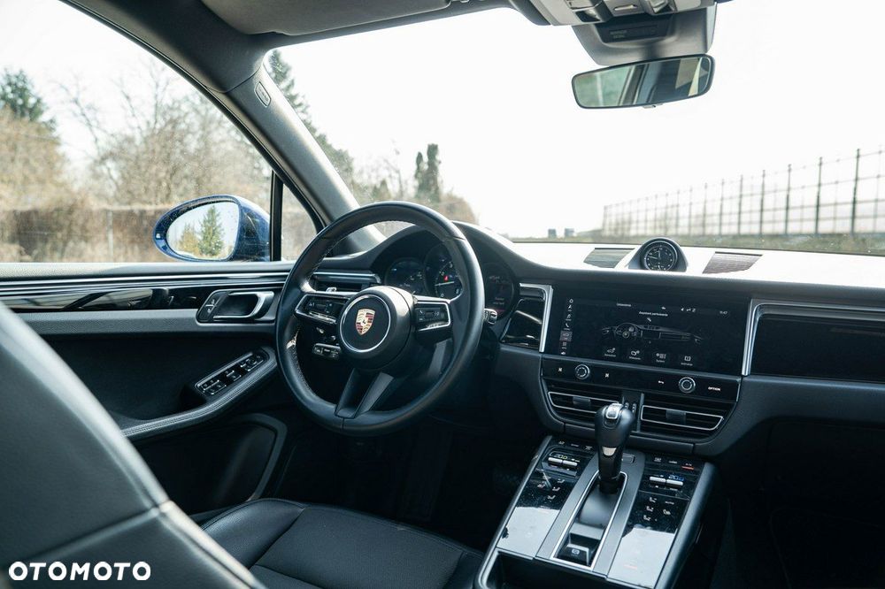 Porsche Macan Standard - 18