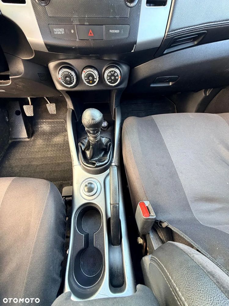Mitsubishi Outlander 2.0 DID Intense - 10