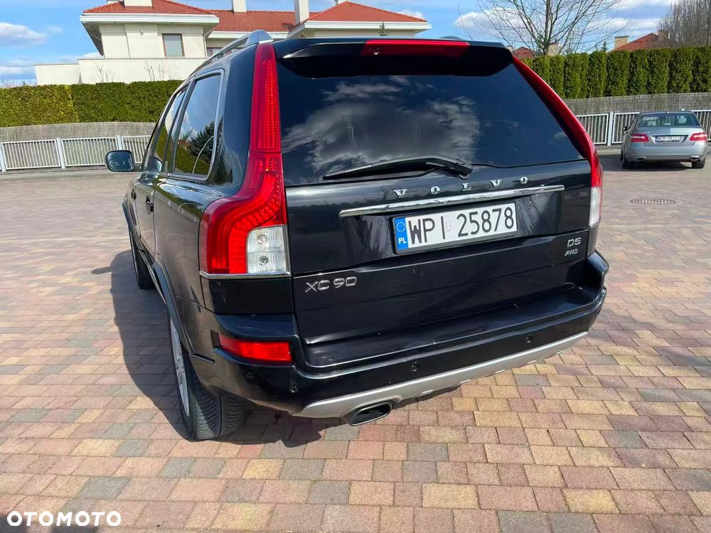 Volvo XC 90 D5 AWD Momentum - 4