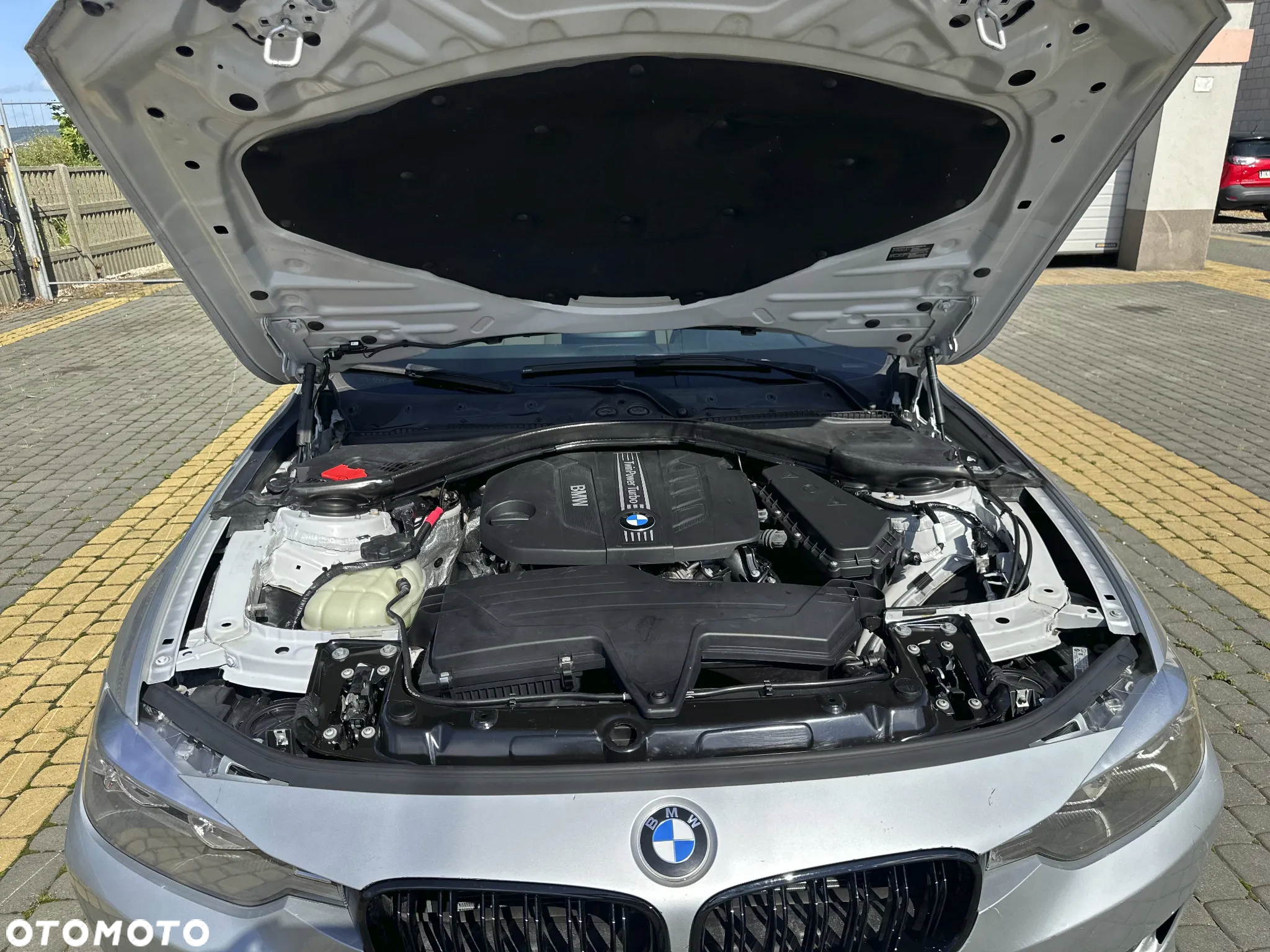 BMW Seria 3 318d Luxury Line - 4