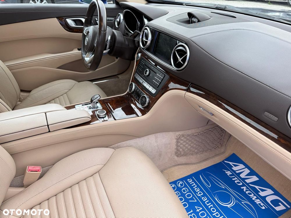 Mercedes-Benz SL - 17