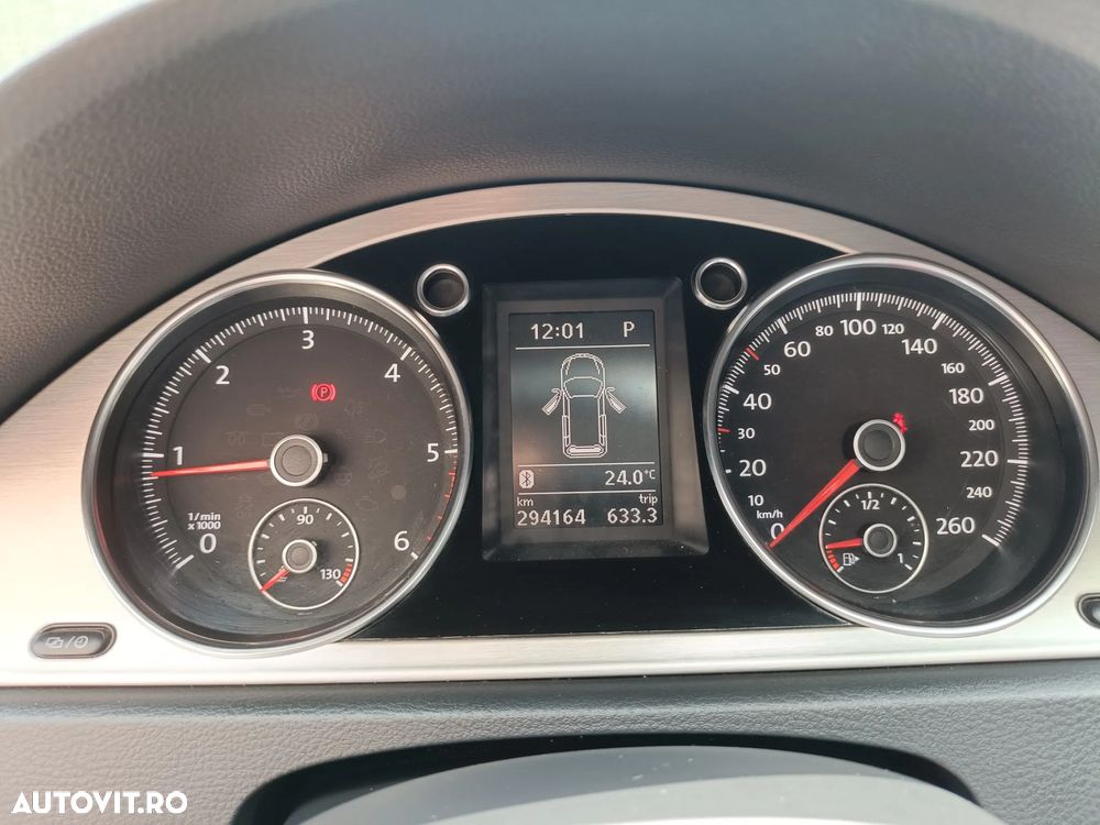 Volkswagen Passat Variant 2.0 TDI BlueMotion Technology DSG Highline - 7