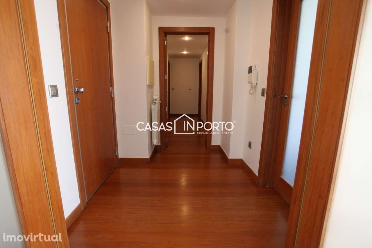 T2 de luxo em condomínio com piscina - Centro de Matosinhos - Grande imagem: 5/27